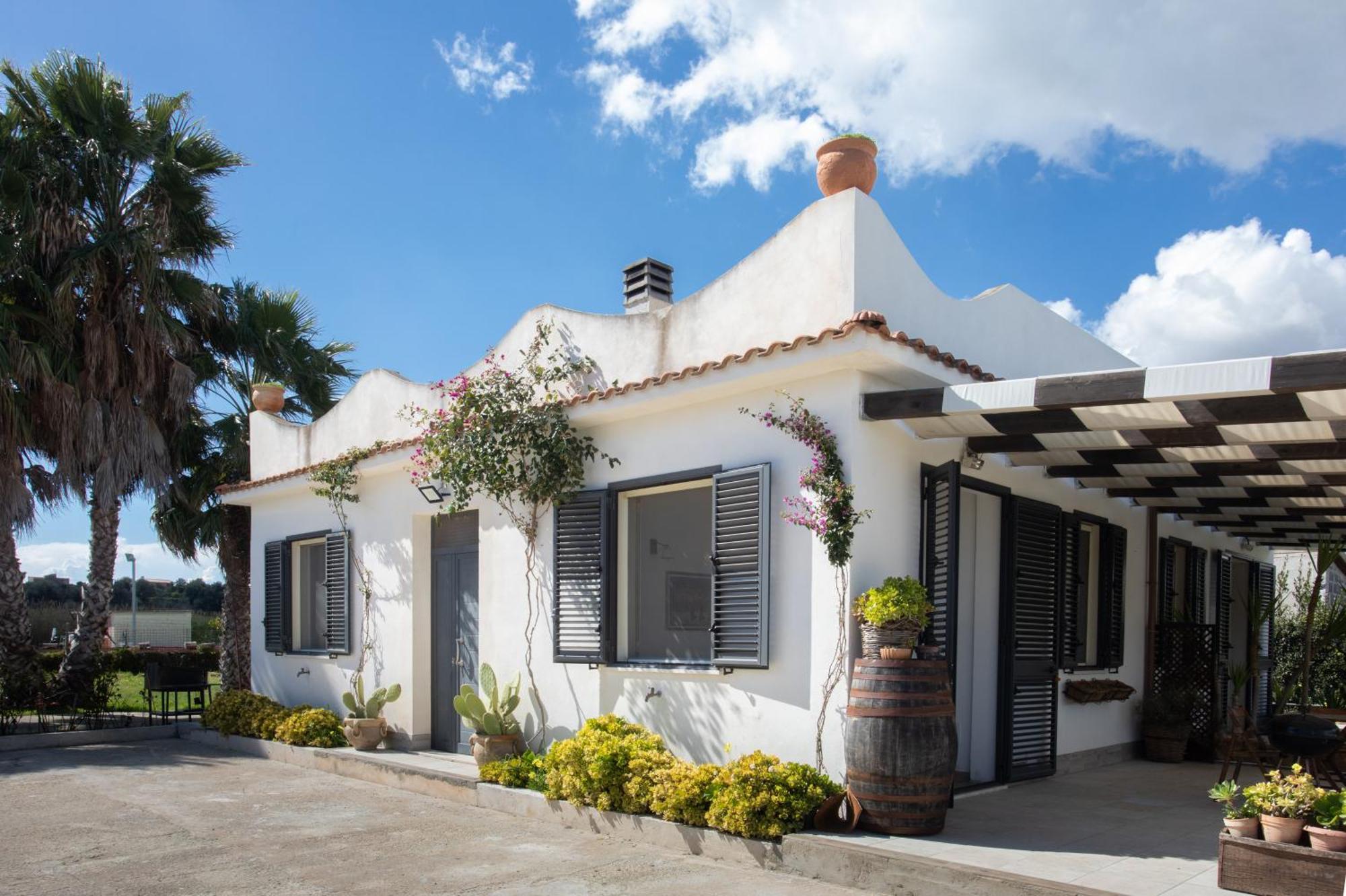 Beb Nonno Baffo Bed & Breakfast Avola Exterior photo